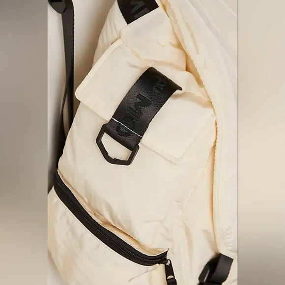 FP Movement Cool & Cozy Pack/Home Plate - Picture 3 of 15